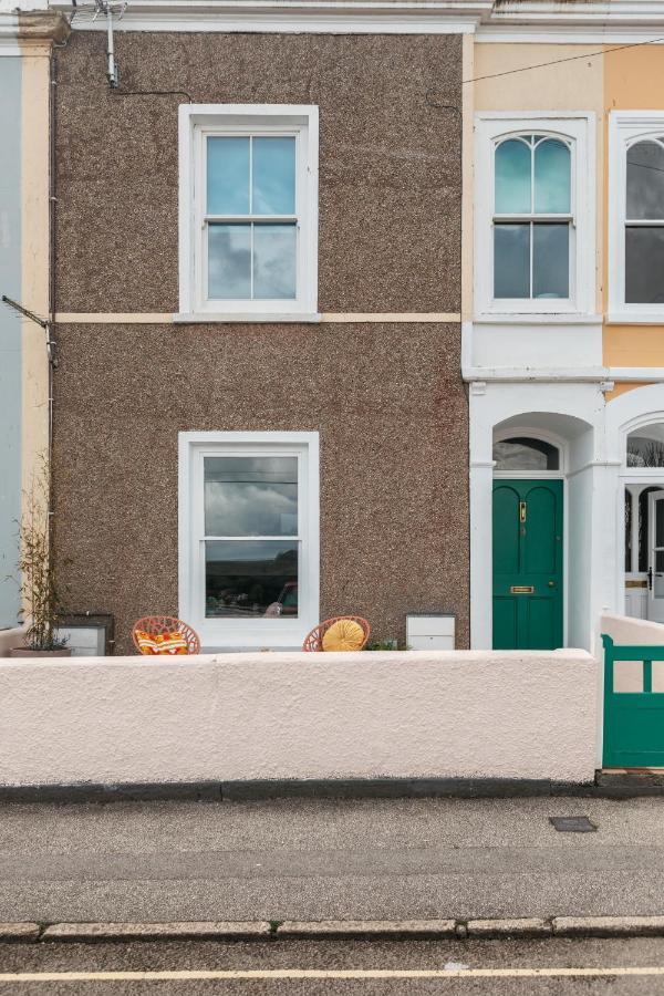 Stunning Views Over The Beautiful Falmouth Harbour Extérieur photo